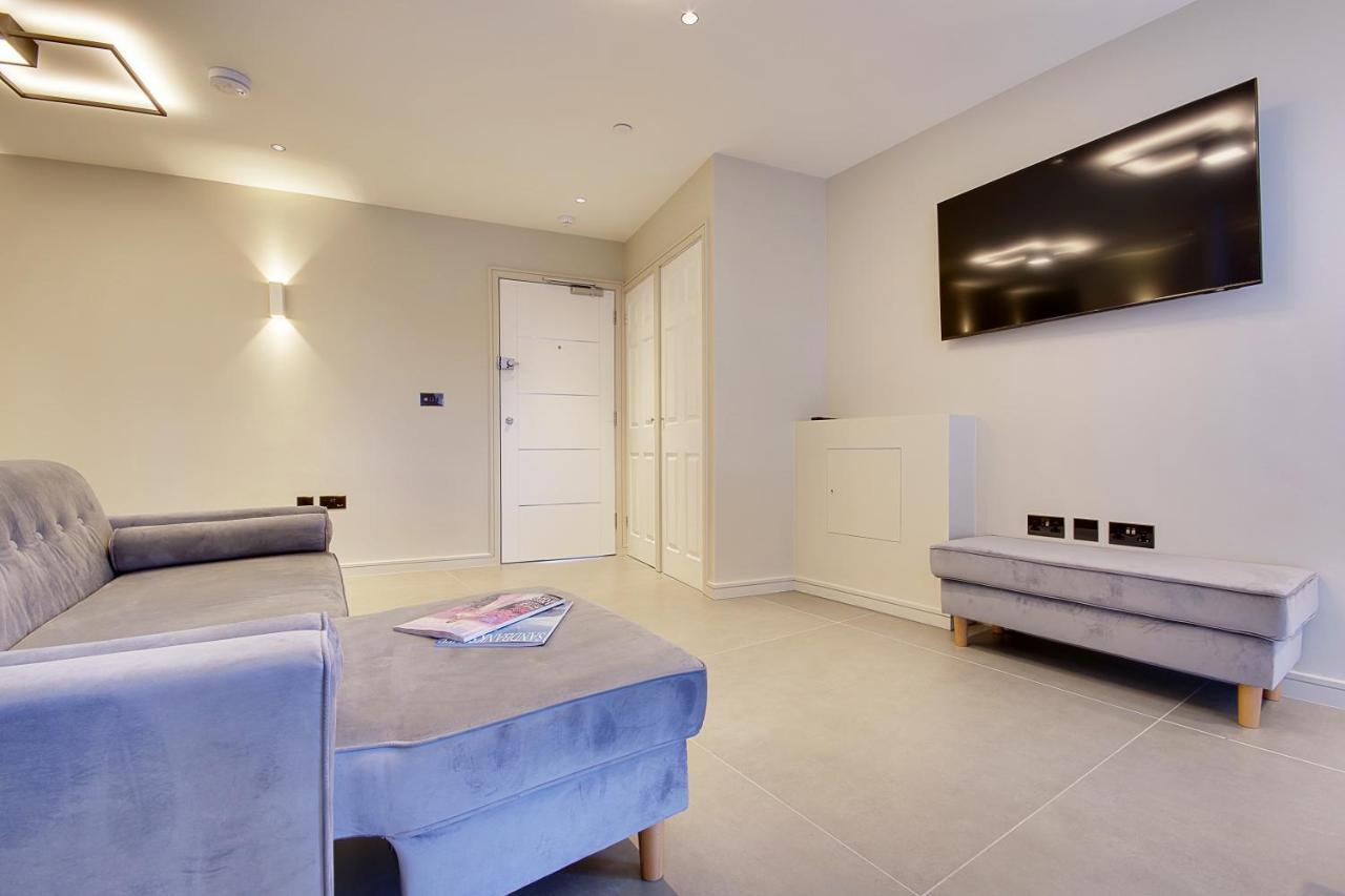 Luxury 3 Bed Flat With Large Terrace, Sea Views And Hot Tub Apartment Canford Cliffs Luaran gambar